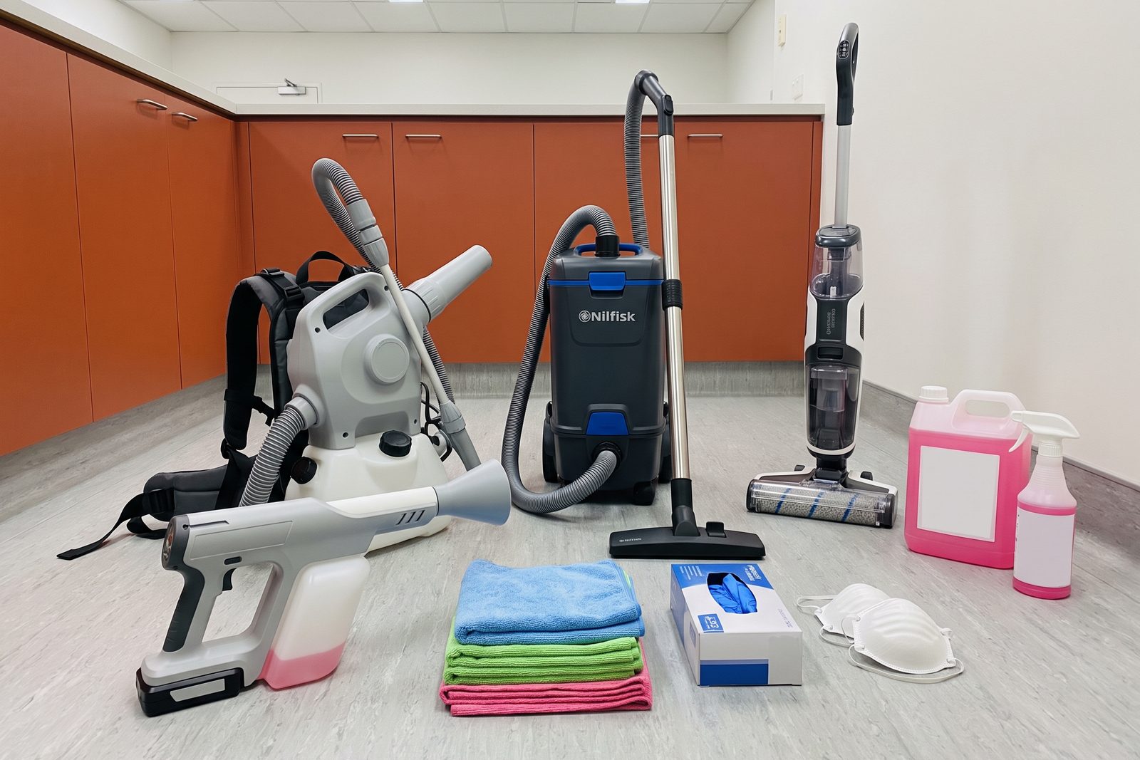 Cleaning equipment